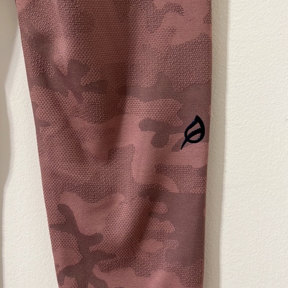 P’tula Stealth High Rise Leggings Coral Sands Size Medium - Picture 10 of 11